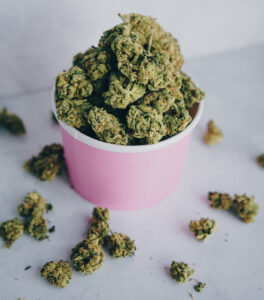 Lire la suite à propos de l’article CBD contre THC : Quelle est la différence ?